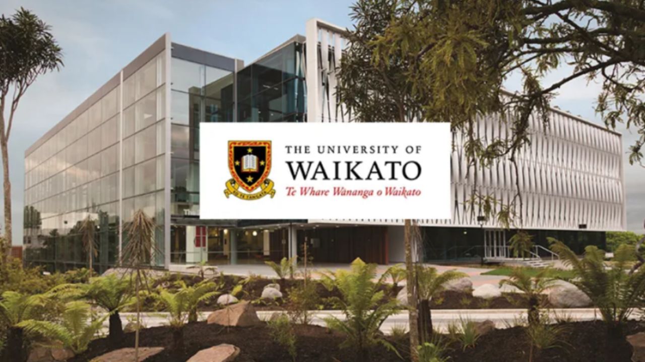 University of Waikato Alumni Scholarship